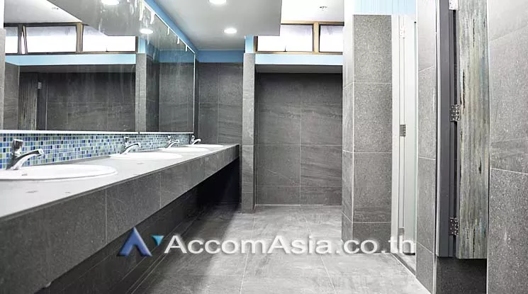 7  Office Space For Rent in Dusit ,Bangkok  at Thalang Building AA15889